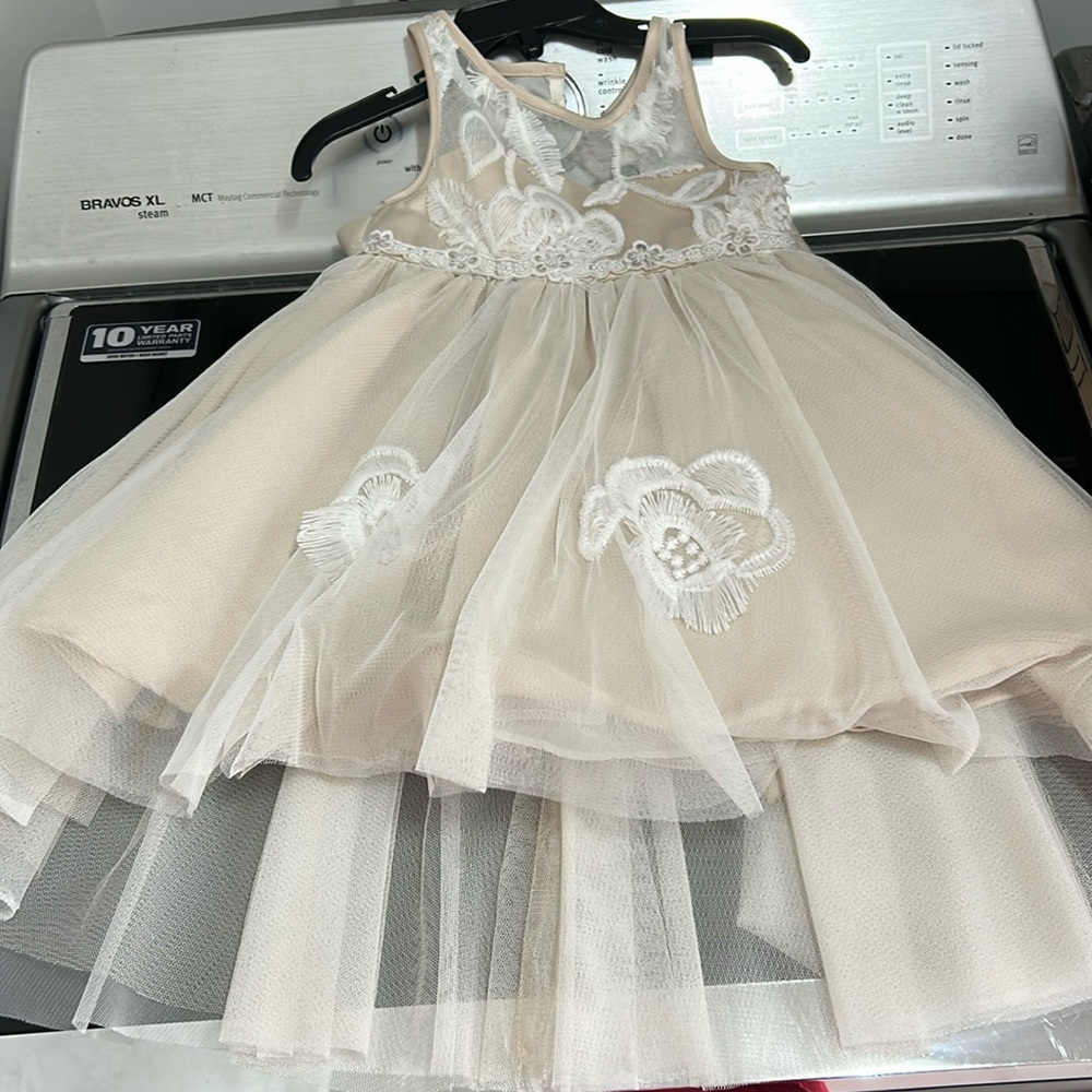 Girls 2T fancy formal dress lace tulle keyhole zipper back blush beige  high low